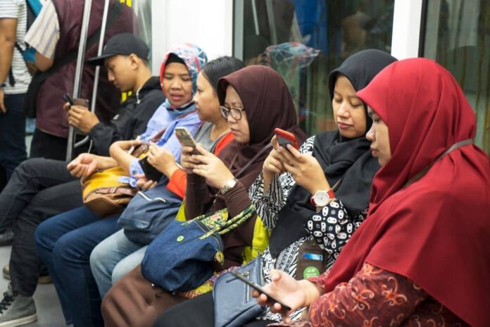 disinformation,-china-and-indonesia’s-viral-battleground-after-trump’s-tariffs