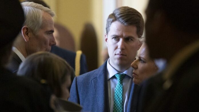 former-official-‘anonymous’-says-trump’s-venezuela-comments-present-‘extraordinary-danger’