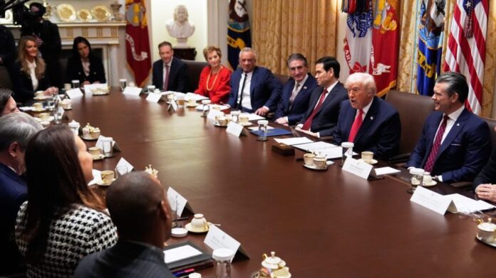 white-house-doubles-down-on-tiktok-with-‘cabinet’-account