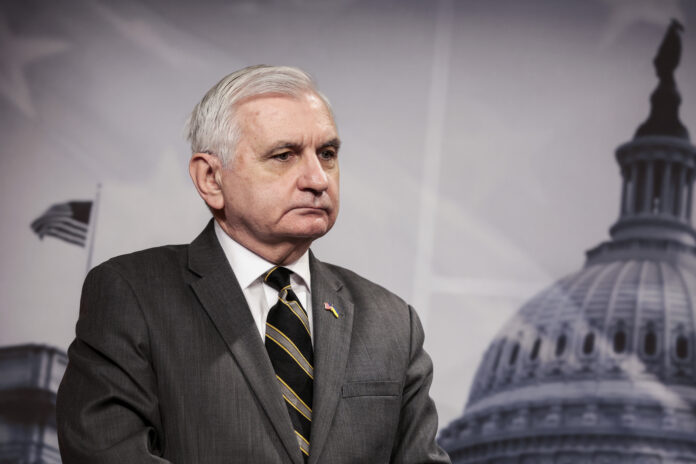 sen.-jack-reed-urges-trump-administration-to-continue-anti-isis-work-in-syria