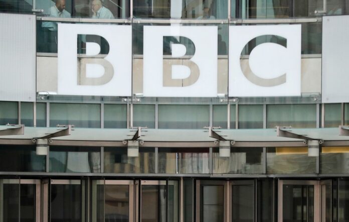 uk-lawmaker:-bbc-should-‘stick-by-their-guns’-against-trump-defamation-suit
