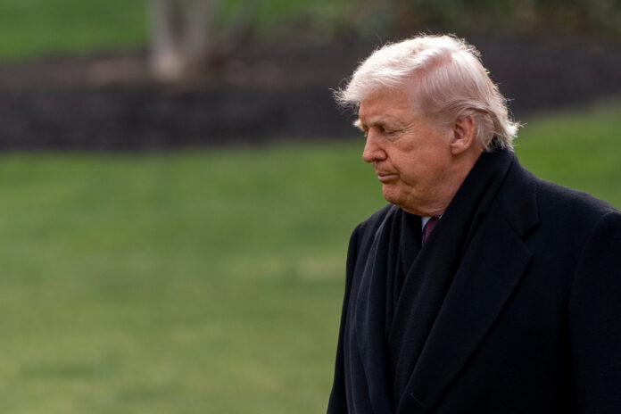 americans-skeptical-of-trump’s-executive-authority,-military-action-in-venezuela,-poll-finds