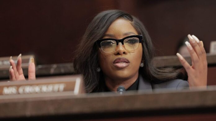 crockett:-‘i-see-the-government-shutting-down’-in-january