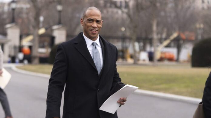 hud-secretary-says-‘more-research-needs-to-be-done’-on-50-year-mortgage-proposal