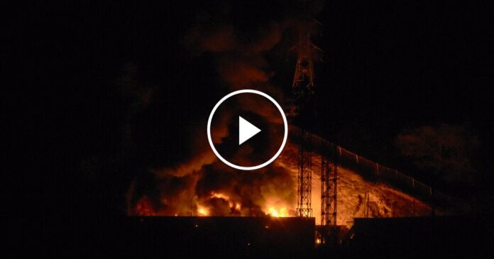 united-states-captures-maduro-in-strikes-on-venezuela,-trump-says