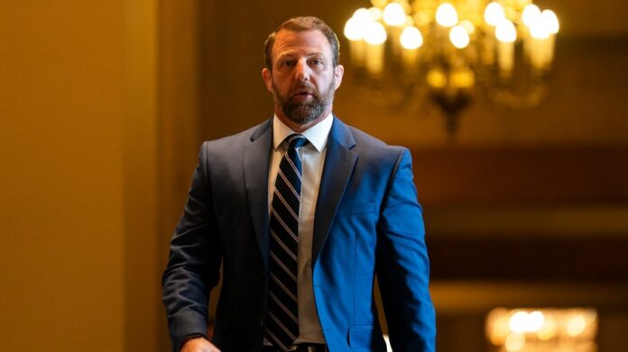 sen.-mullin-says-officer-in-minneapolis-ice-shooting-‘had-the-right-to-defend’-himself