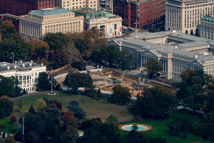 panel-postpones-trump-ballroom-review