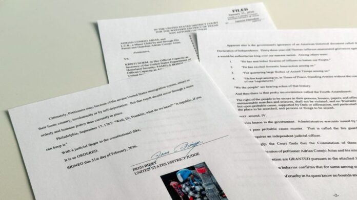 judge-orders-release-of-5-year-old-minnesota-boy,-father-detained-by-ice