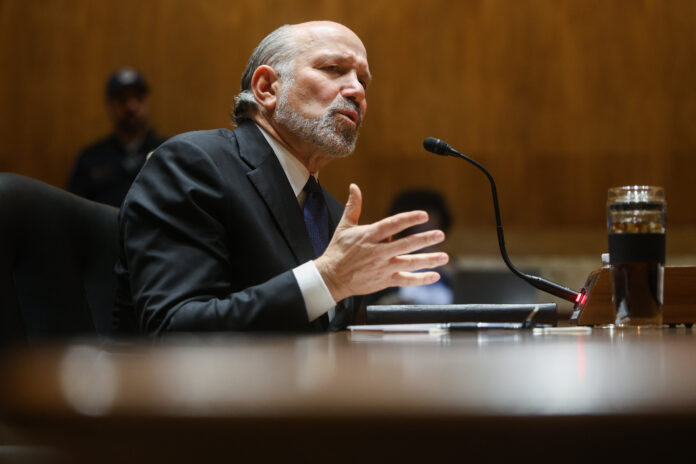 tensions-simmer-over-howard-lutnick,-trump’s-favorite-dealmaker