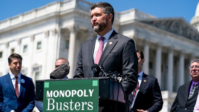 dem-rep:-trump-not-responding-to-questions-on-servicemembers-killed-is-‘pathetic’