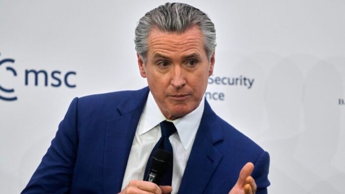 newsom-says-trump-knows-gop-will-‘get-crushed’-in-the-midterms:-‘he’s-toast’