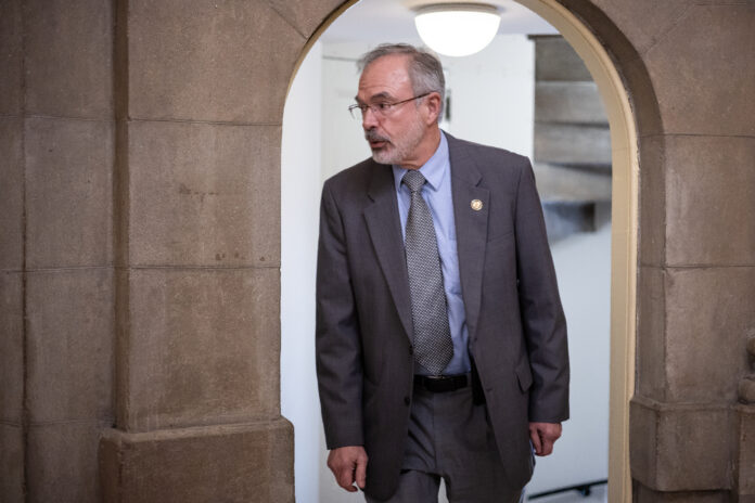 senate-housing-bill-doa-in-house,-freedom-caucus-chair-warns