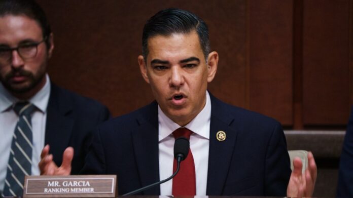 house-democrats-open-investigation-into-lewandowski