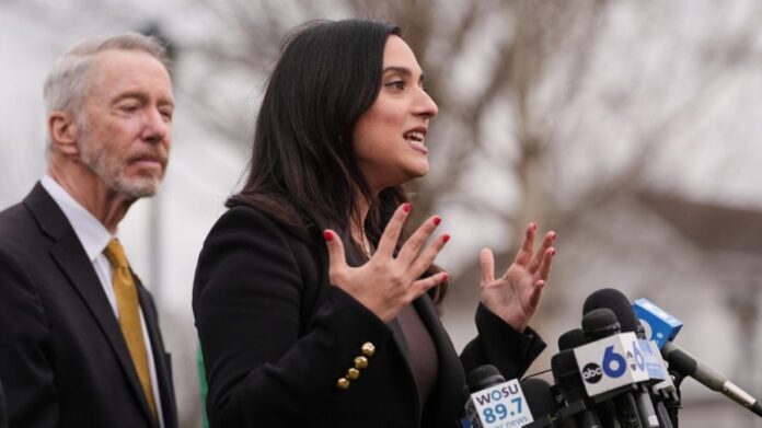 iranian-american-lawmaker-says-trump-needs-to-find-an-off-ramp-quickly-for-iran-war