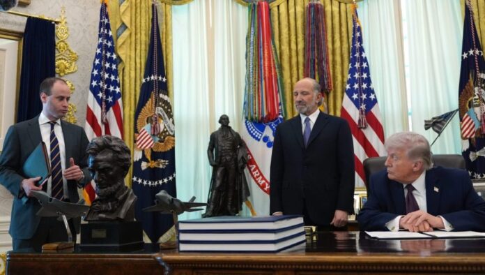 live-updates:-trump-signs-mail-in-voting-order;-judge-rules-president-overstepped-authority-in-ballroom-construction