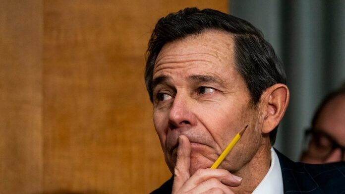 gop-senator-calls-to-end-iran-operations-without-formal-declaration-of-war