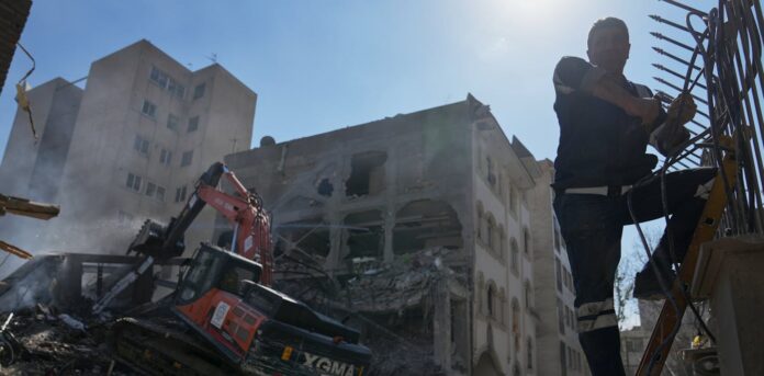 guns-over-people:-rising-military-spending-is-eroding-quality-of-life-around-the-world