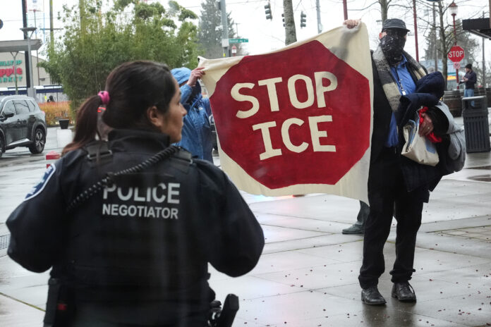 kathy-hochul’s-ice-guardrails-have-flipped-the-script-for-democrats