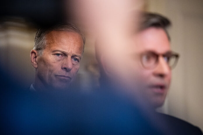 republicans-stare-down-a-growing,-neverending-fisa-crisis