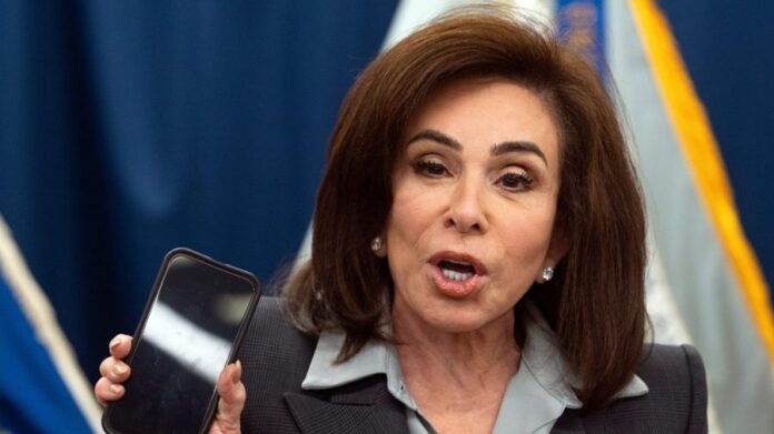 pirro-warns-against-political-violence-in-dc:-‘not-the-place’ 