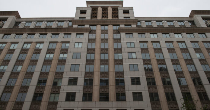 appeals-court-appears-skeptical-of-trump-orders-targeting-law-firms