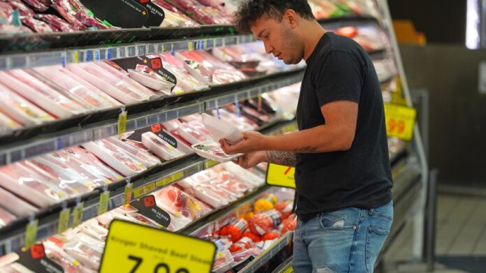 nearly-90-percent-of-americans-fear-prices-will-keep-rising:-survey