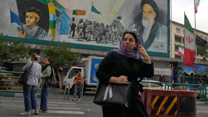 iran-cracks-down-on-international-news-organizations