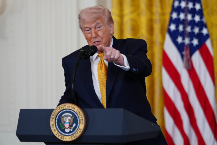 trump-calls-for-jeffries-to-be-charged-with-‘inciting-violence’-in-social-media-post