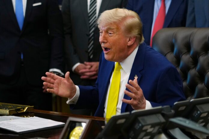 trump-eyes-his-next-dc-renovation:-the-lincoln-memorial