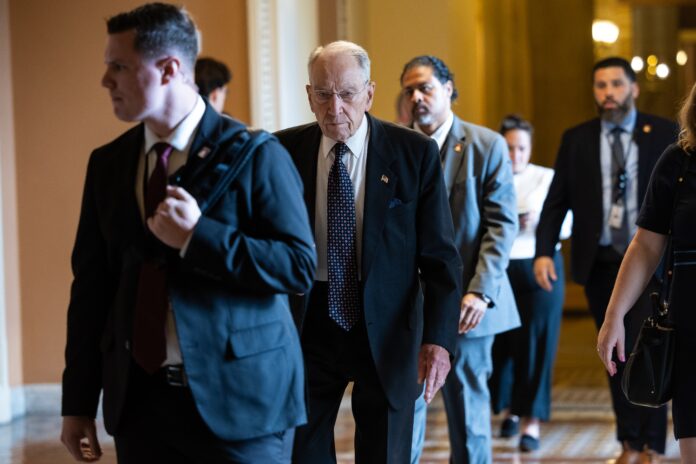 republicans-hope-trump-retreats-on-pulte-to-save-spy-law