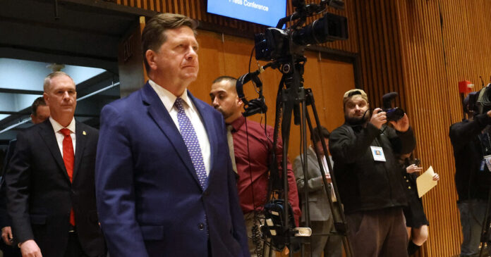 what-to-know-about-jay-clayton,-trump’s-pick-for-intelligence-director