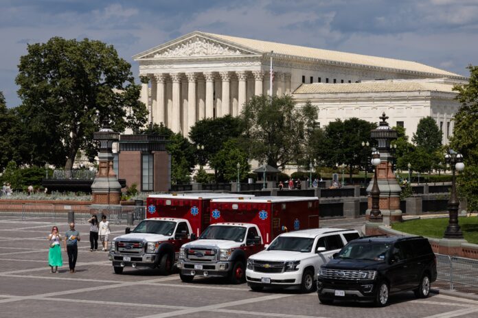 supreme-court-wades-into-fight-over-‘prolonged’-detention-of-some-ice-detainees