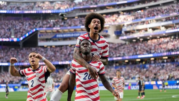 us-soccer-star’s-2-world-cup-goals-thrust-trump-birthright-citizenship-push-into-spotlight