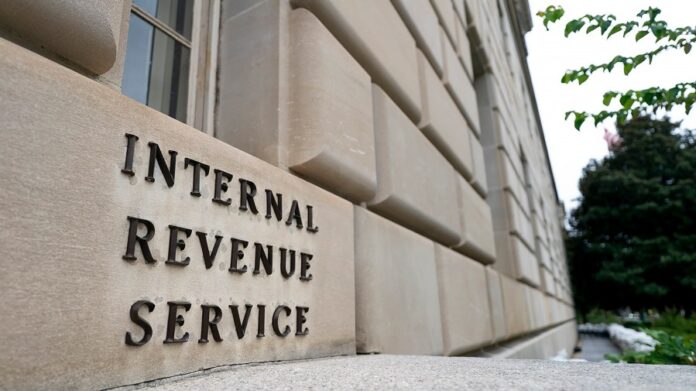 irs-did-better-than-expected-on-refunds-despite-job-cuts:-watchdog