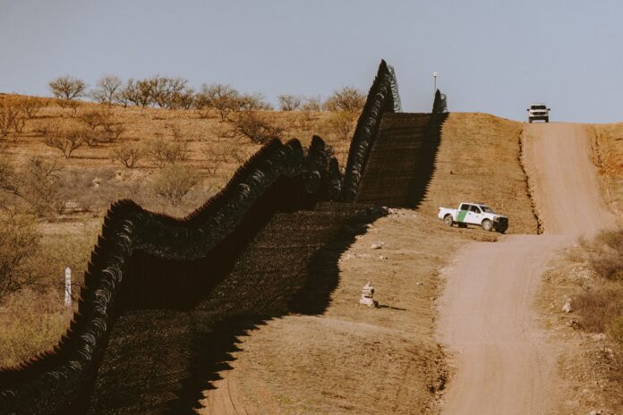 supreme-court-allows-immigration-officials-to-turn-away-asylum-seekers-at-the-border