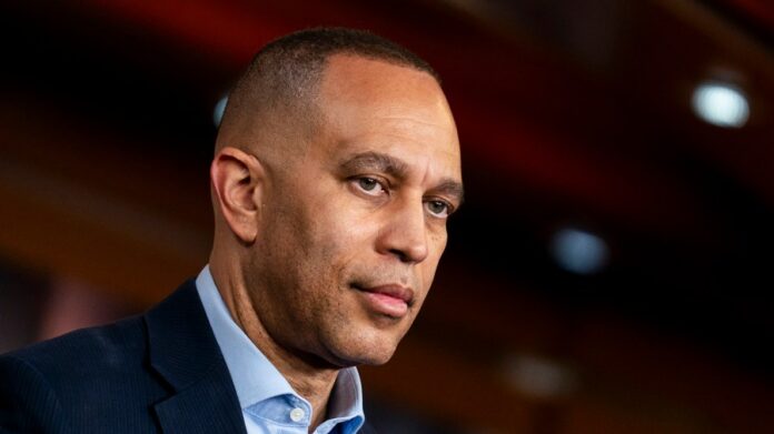 jeffries-says-he-hopes-democrats-remember-after-primaries-‘enemy-is-donald-trump’