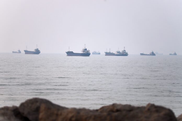 us-to-take-over-strait-of-hormuz,-charge-20-percent-fee-for-cargo-shipped-through,-trump-says