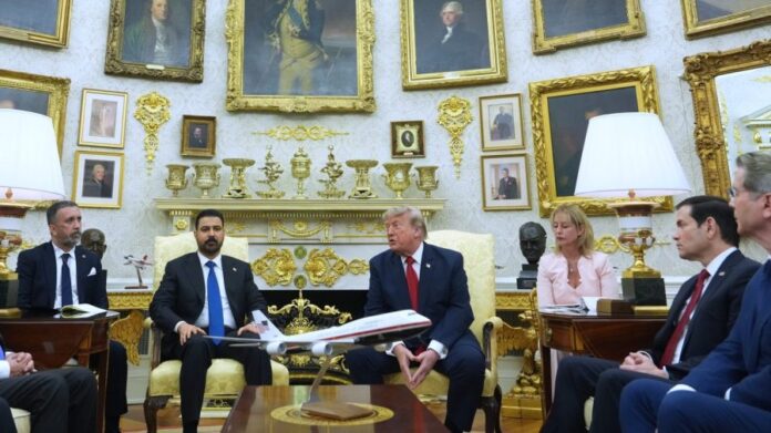 live-updates:-us-navy-reimposes-strait-of-hormuz-blockade;-kagan,-barrett-share-justices’-security-issues