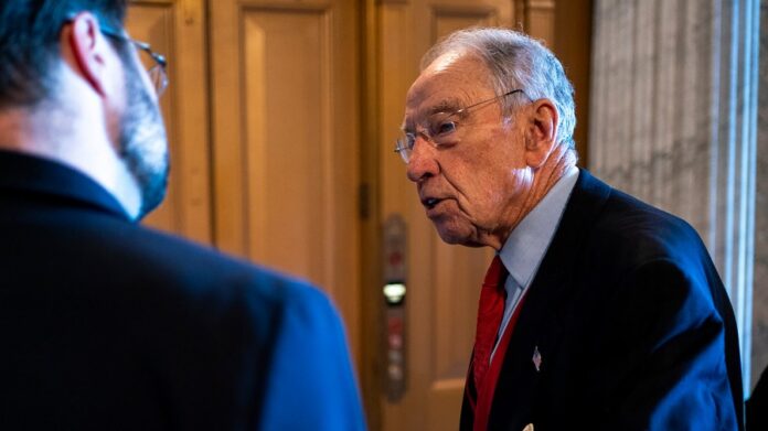 grassley-says-he-has-records-showing-jack-smith-team-reviewed-44-lawmakers’-text-messages