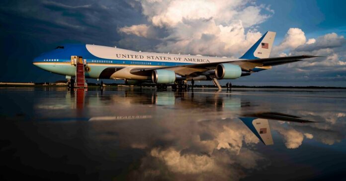 the-evolution-of-presidential-travel:-horse-carriages-to-air-force-one
