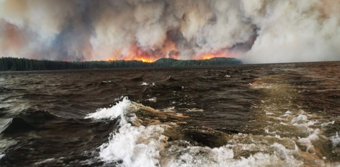 fleeing-by-boat:-why-the-namaygoosisagagun-first-nation-wildfire-tragedy-was-so-predictable